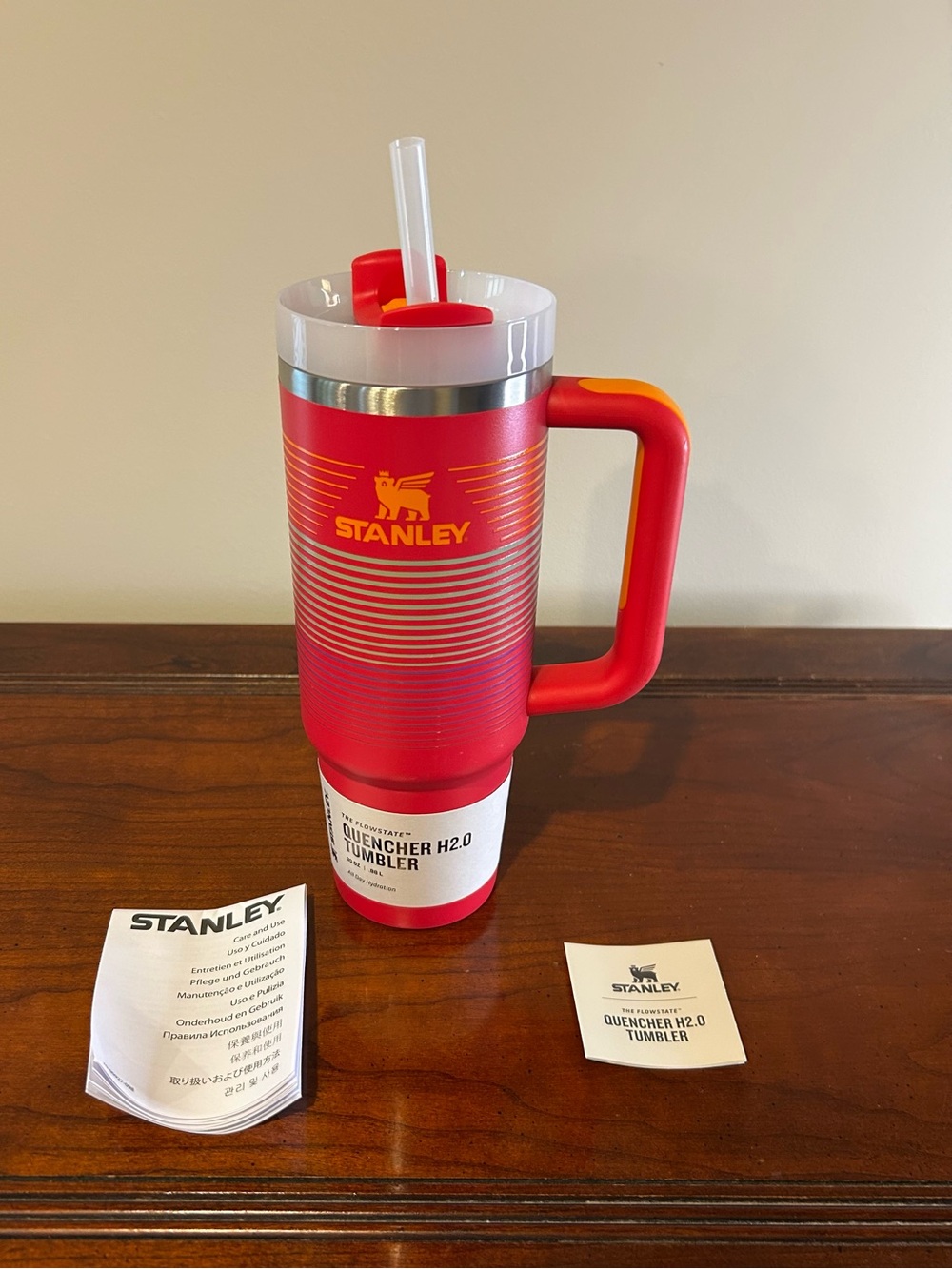 Stanley X Scheels Exclusive
MAGENTA HYPER STRIPE
40oz NWT